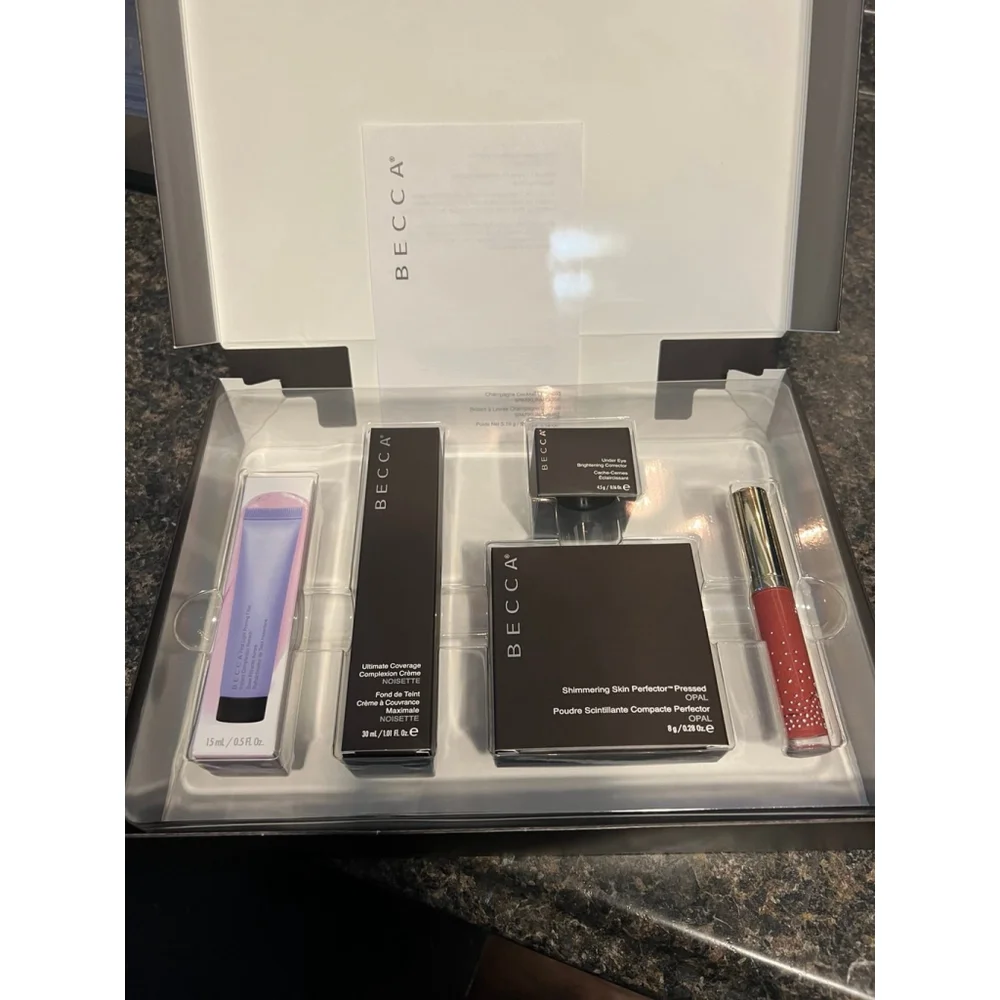 NEW BECCA Ultimate Perfection Complexion 5-Piece Kit NEW in Box RARE NOISETTE